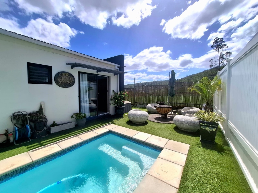 2 Bedroom Property for Sale in Nahoon Valley Park Eastern Cape